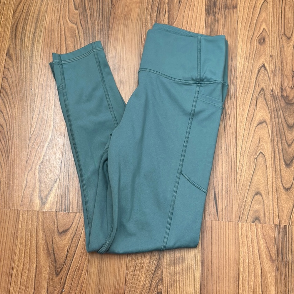 Victorias Secret Leggings (Size 8)